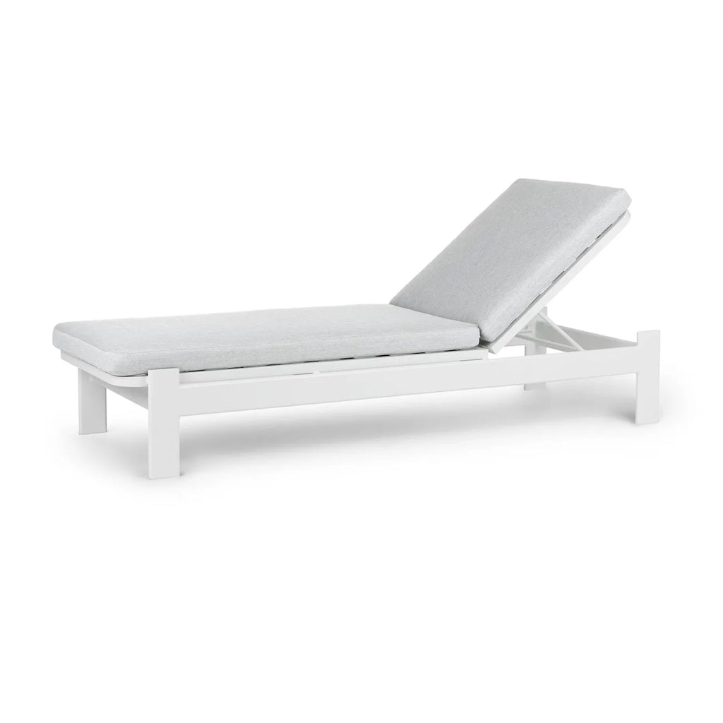 Modern Outdoor Chaise Lounge – Cera Gray